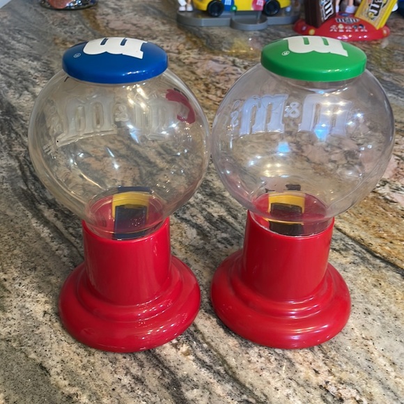 M&M’s collection candy dispensers - Picture 4 of 4